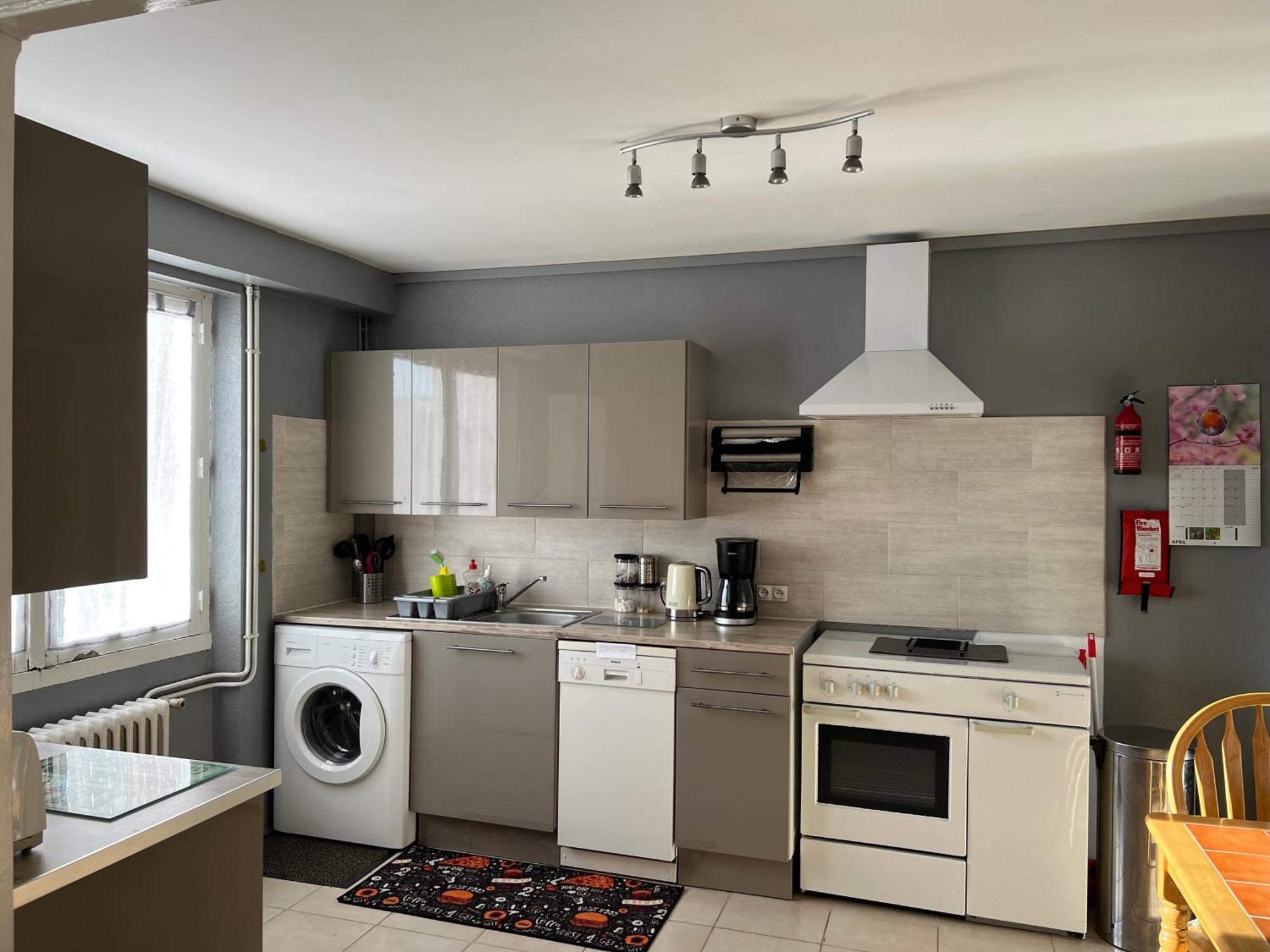 Gite Du St Martin Apartment Oradour-Fanais ภายนอก รูปภาพ