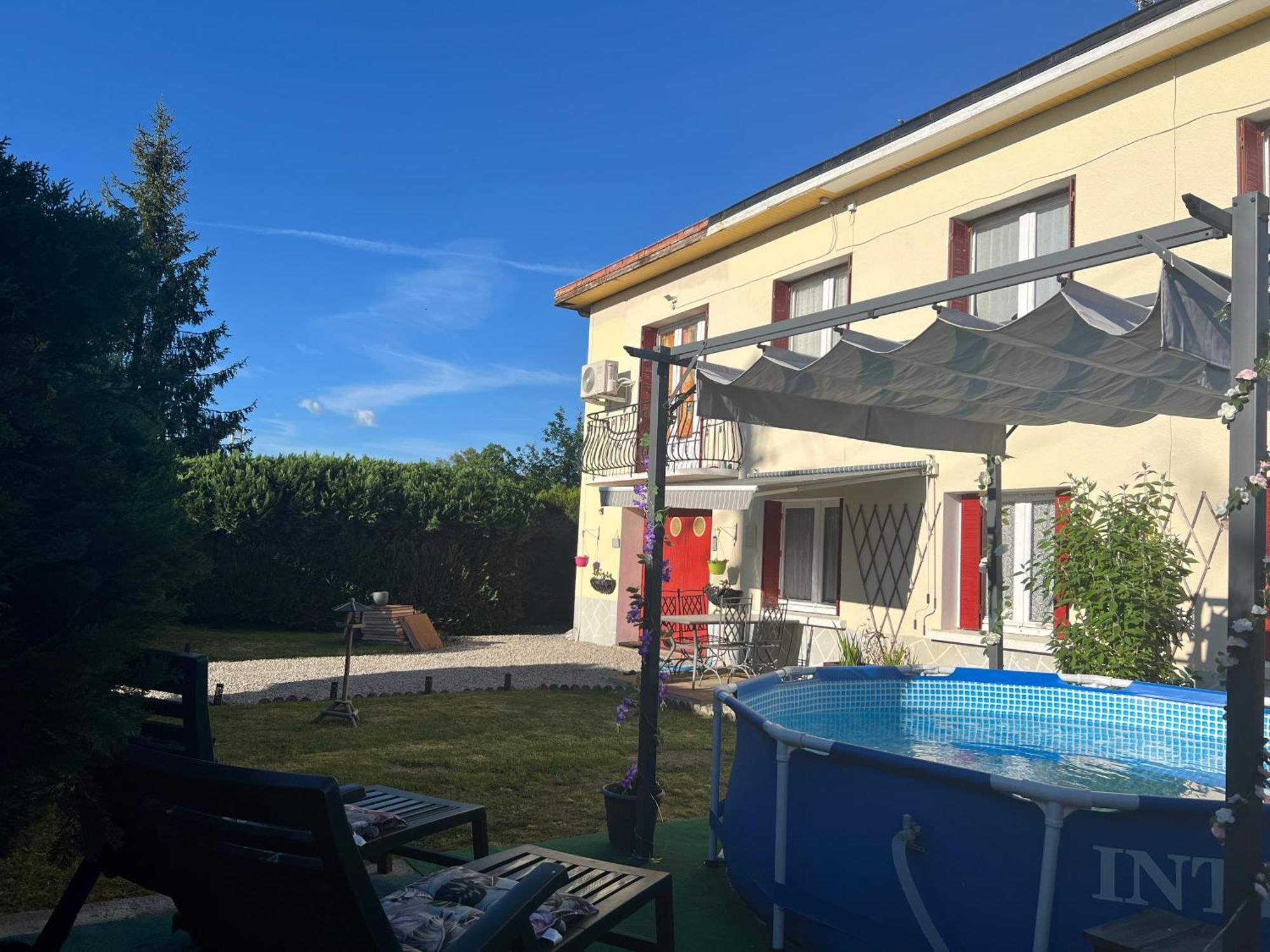 Gite Du St Martin Apartment Oradour-Fanais ภายนอก รูปภาพ